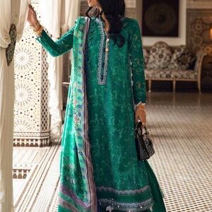 Farah Talib Aziz Lawn Outfit